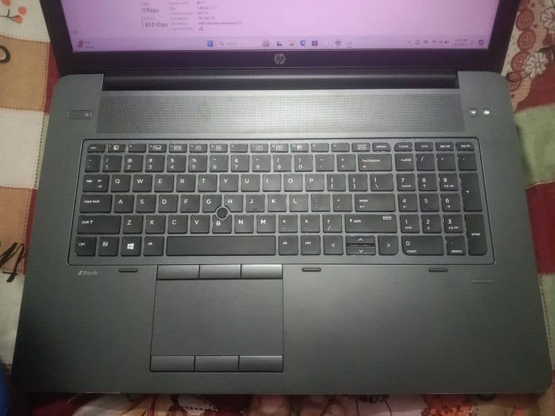 HP ZEebook 1