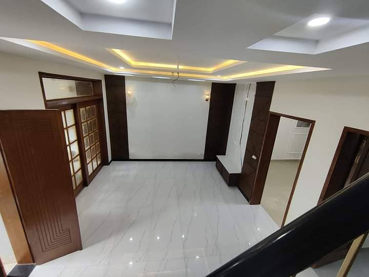 5 Marla Brand New House For Sale In Lake City - Sector M-7B Lake City Lahore 5