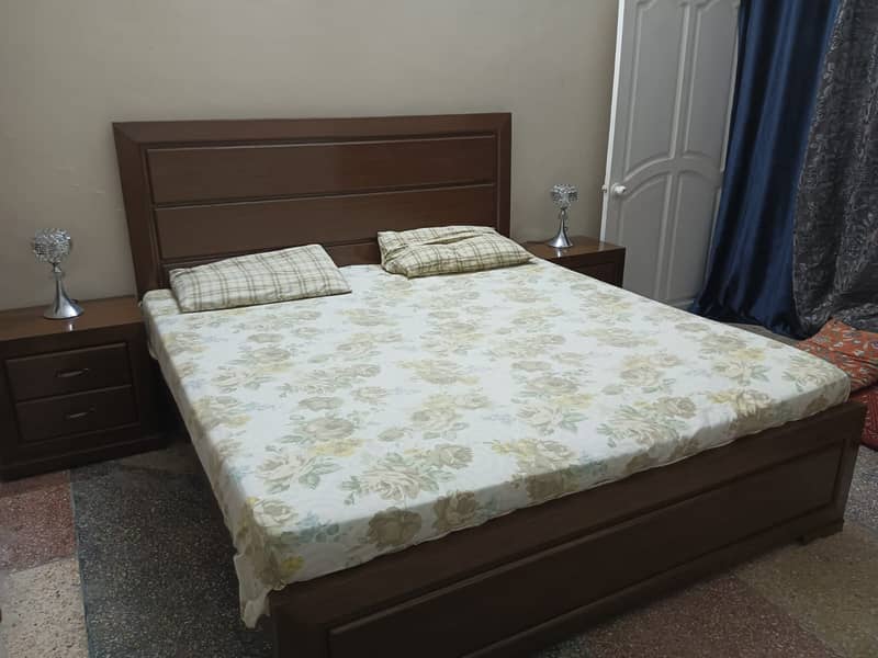 Double Bed With Two Side Tables 1