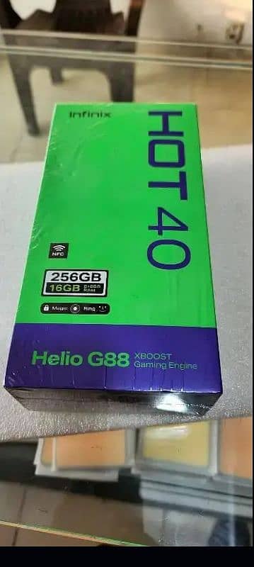 INFINIX HOT 40 16GB RAM 256GB STORAGE 1