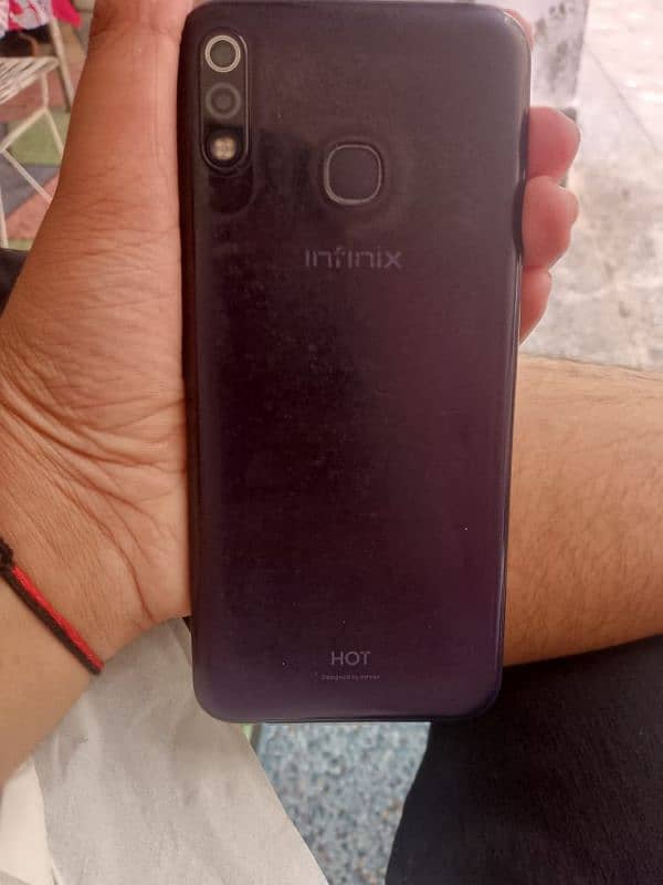 Infinix hot 8lite 2/32 1