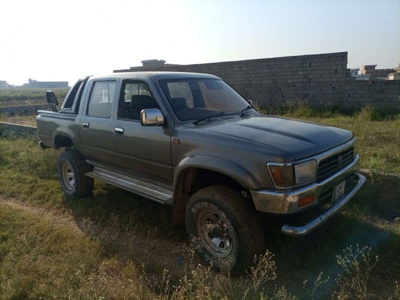 Toyota Hilux 1993 3