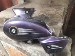 suzuki 150cc fuel tank - side covers set