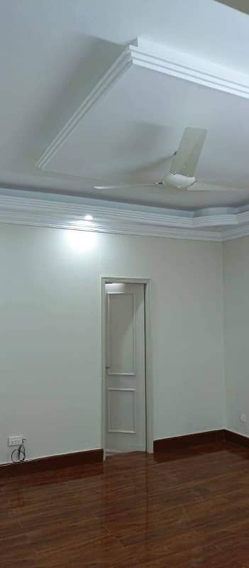 10 MARLA HOUSE FOR SALE SHADMAN COLONY NEAR KHAWAJA ISLAM ROAD 13