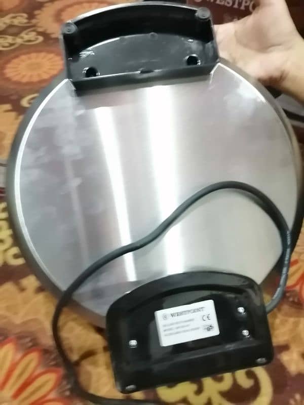 West point 12"Roti Maker. 2