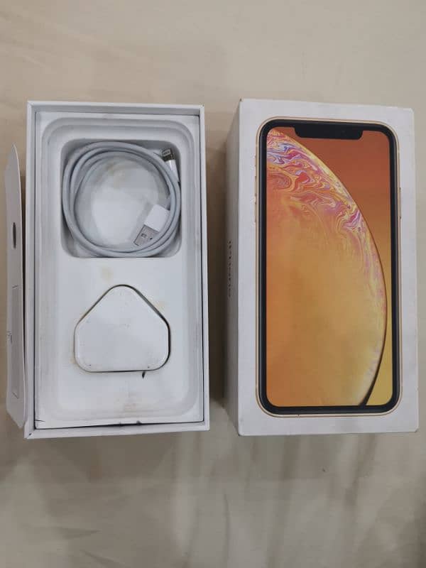 Iphone XR 128 GB 4