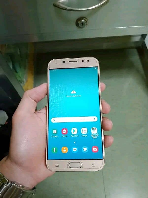 Samsung j7 pro 0