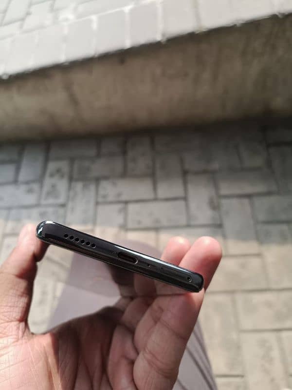 Tecno camon 30s 8 256 10/10 condition box charger hai 3