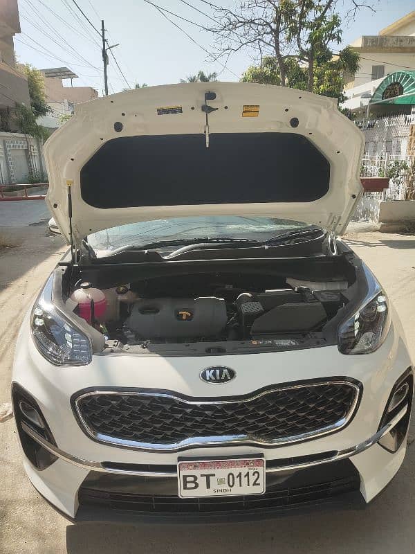 KIA Sportage 2022 FWD zero condition 8