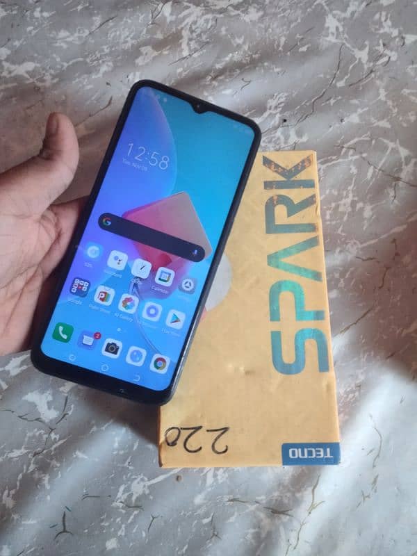 Tecno spark 8c. . with box 2