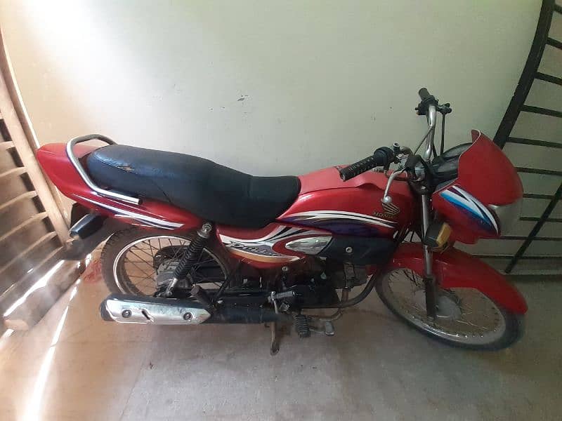 Honda Pridor 2014 in Genuine Condition 2