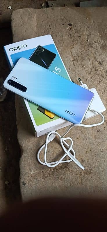 Oppo F15 box changer sath hai 48 mp /16 mp 3