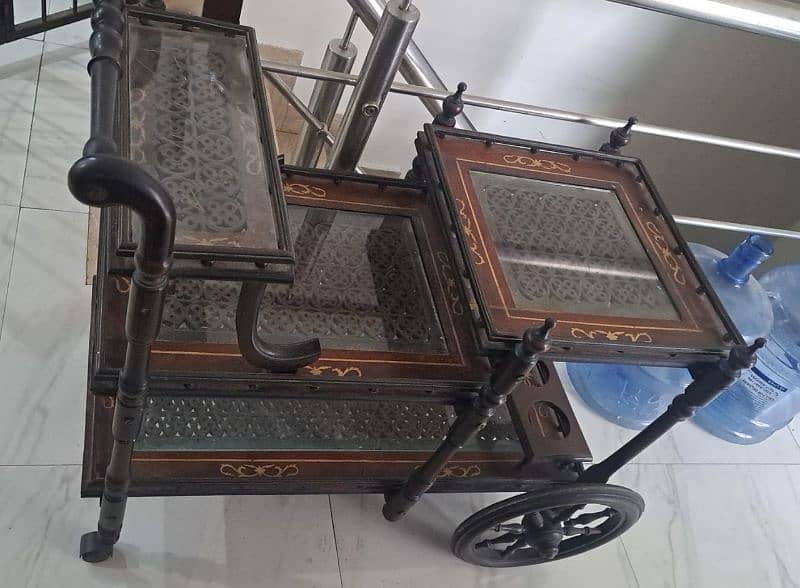 3 Portion Wooden Style Tea Trolley 1