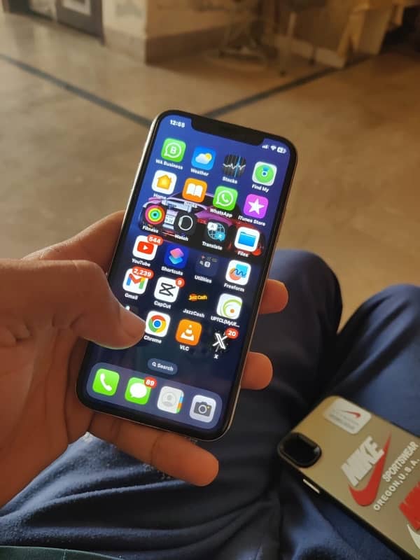 iPhone x sim working 100% 3