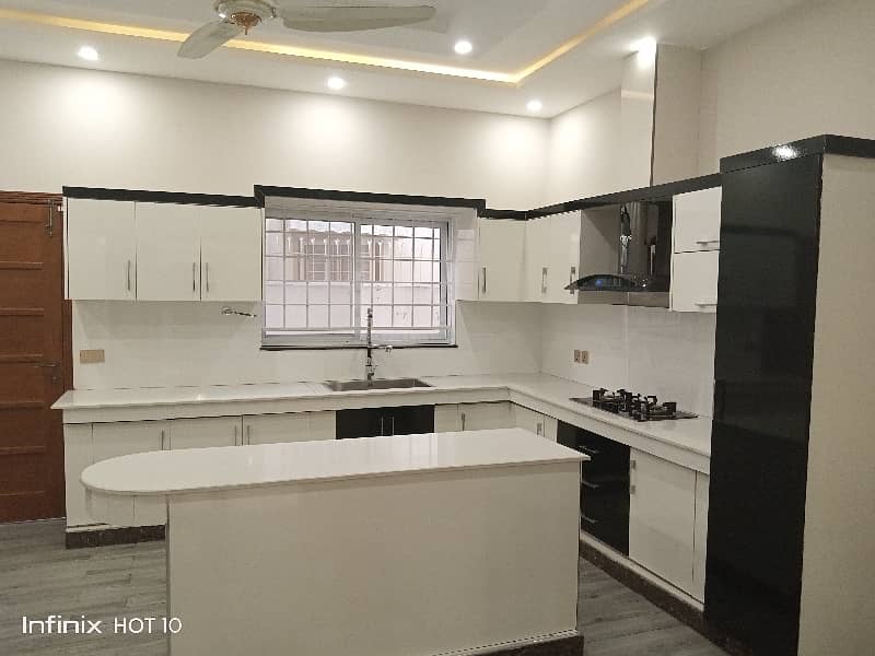 1 Kanal Upper Portion 1 Year Old For Rent Available In NFC Phase 1 Housing Society Lahore 6