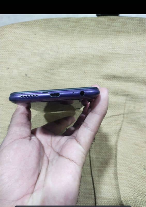 Infinix Hot8 1