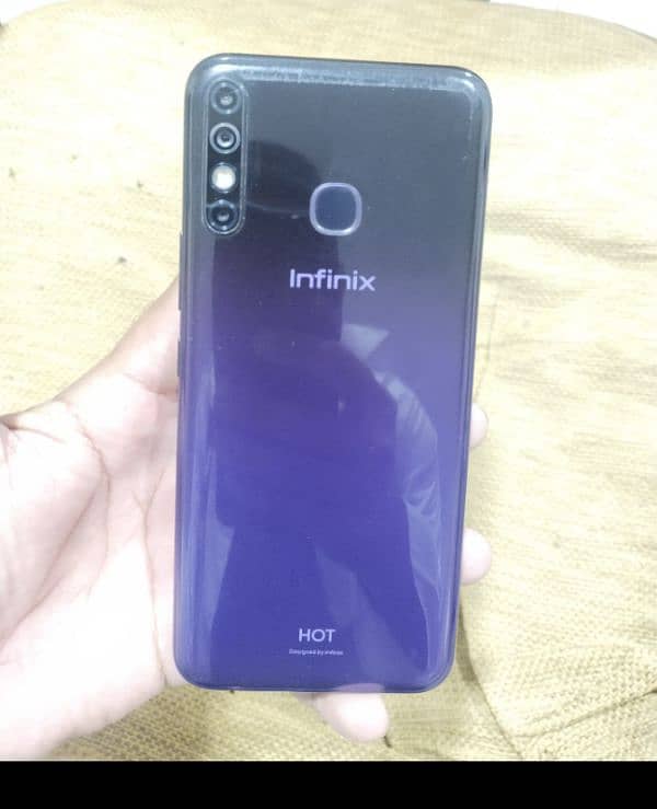 Infinix Hot8 4