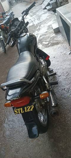 honda 125 with genuine parts for sale