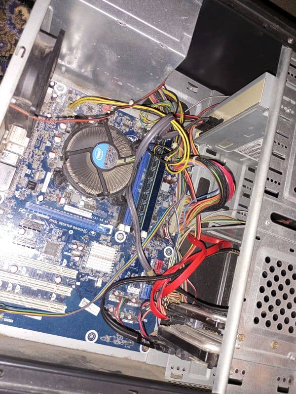 Gaming pc for sale rs 25,000 with 1gb AMD graphics card 4