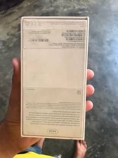 iphone 8 ha  64gb bag glass damige ha box bhi ha