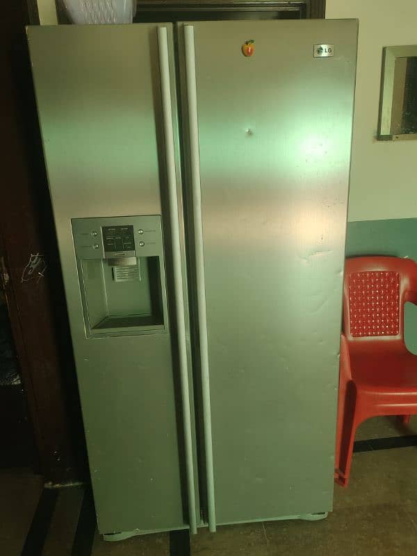 double door LG fridge 1