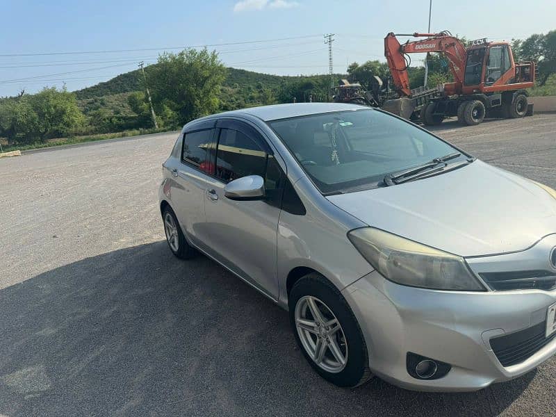 Toyota Vitz 2013 1