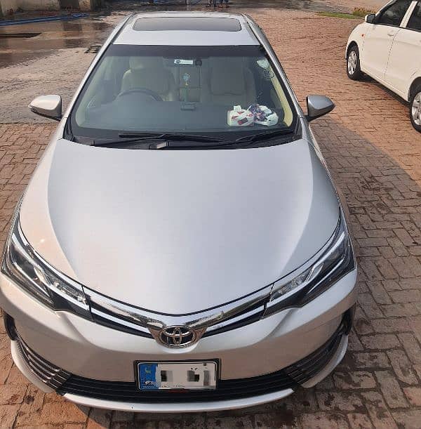 Toyota Altis Grande 2017 1