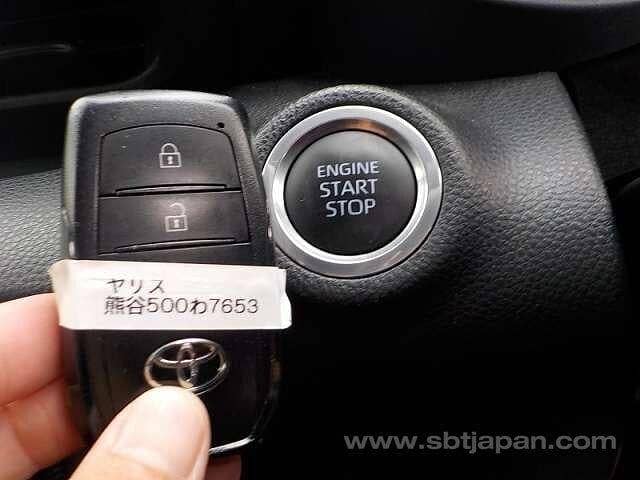 Toyota Yaris 2021 X PACKAGE PUSH START 5