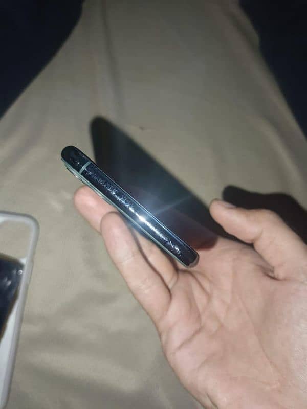 iphone 11 pro max non pta 4