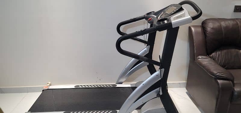 Treadmill  Advance ST6870R 1