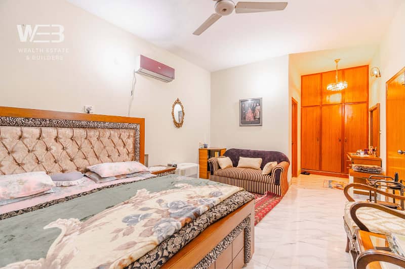 Fully Furnished 1 Kanal Modern Spanish Bungalow Used For 4 Years For Sale in Phase 3 16