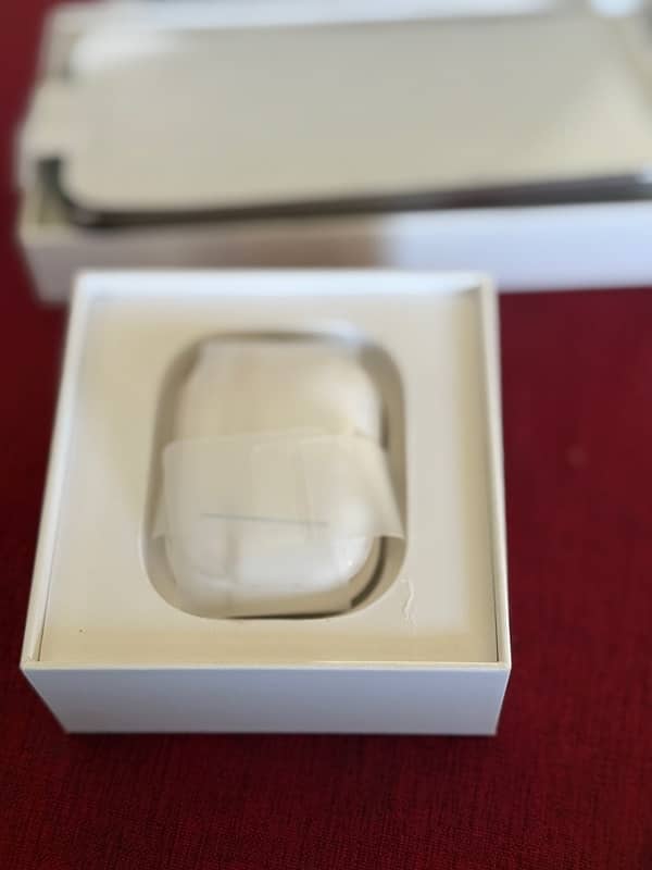 iphone 15proMax with complete packing PTA approve with Airpods Pro 2nd 4