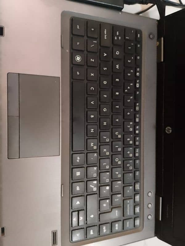 HP elite MacBook 8460p 2