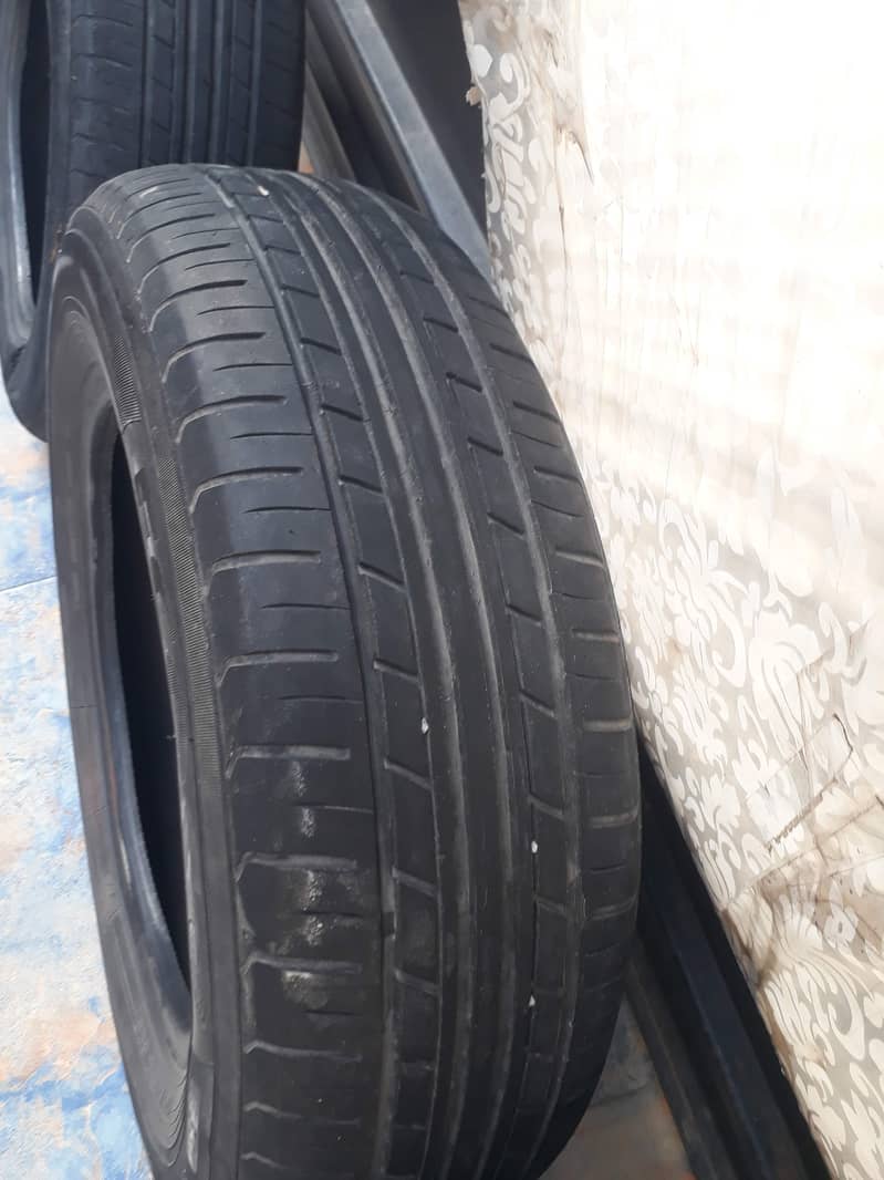 Car Tyres Available 1