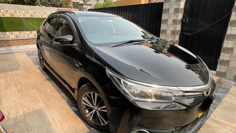 Toyota Corolla Altis 2017 3