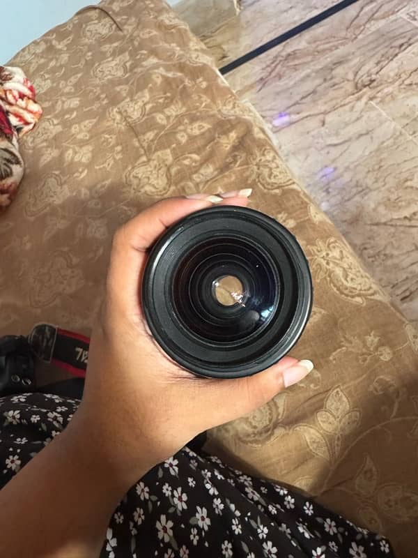 urgent sale canon D20 3