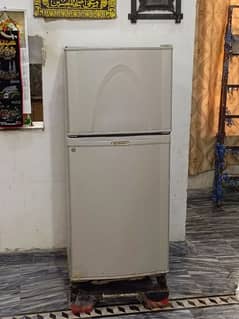 Dawlence 10 cbft fridge . 1st owner