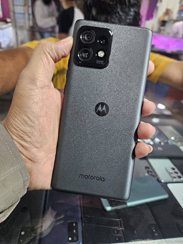 Motorola Edge 40 Pro 1