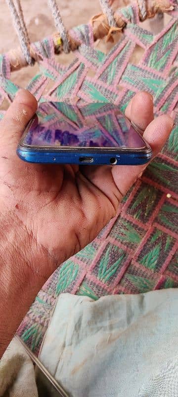 infinix hot/9/Play RAM/4 /64 glass touch brake 4