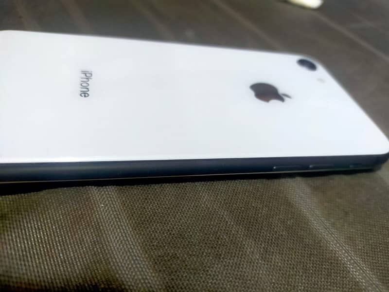 iphone 8 urgent sale 2