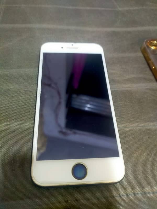 iphone 8 urgent sale 4