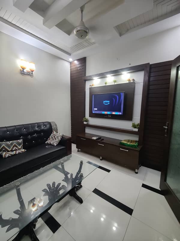 Luxury Fully Furnished 5 Marla Lower Portion For Rent In AA Block Bahria Town Lahore 0