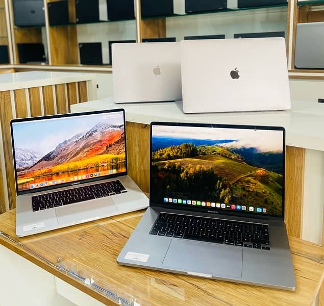 Apple MacBook Pro2019 16-inch i7 16GbRam 512GbSSD AMD Radeon Pro 5300M 3