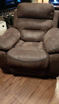 Italian Recliner (Urgent Sell)