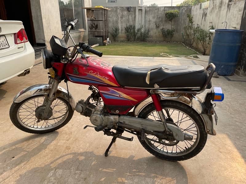 Honda 70 urgent sale all okay. 1