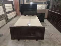 Bed / sigle bed / bed set / wooden bed / single beds / bed for sale