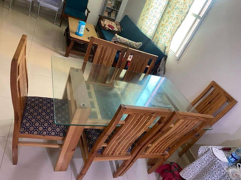 Dining table for sell 35000 6chair 4