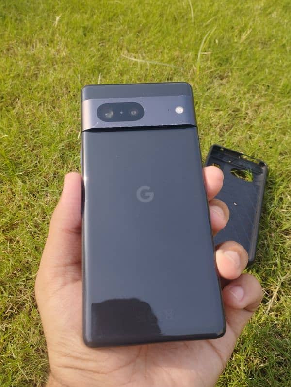 Google Pixel 7 4