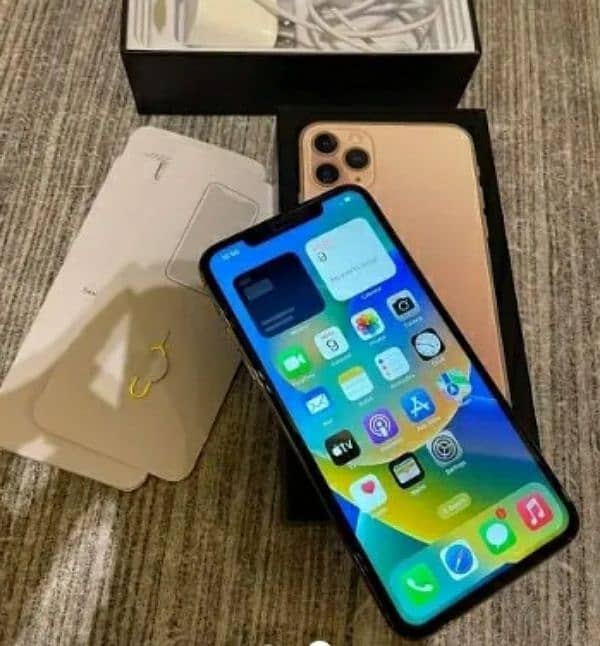 iphone 11 pro max 256 GB PTA approved My WhatsApp number 03001868066 1