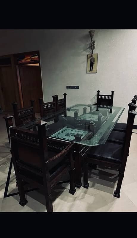 Dining table large size 8 person heavy table 0